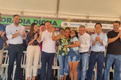 Em Ângulo, 12 famílias ganham novos lares por meio do Programa Casa Fácil Paraná